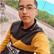 Profesor Informática imparte clases a todas las personas de diferentes edades